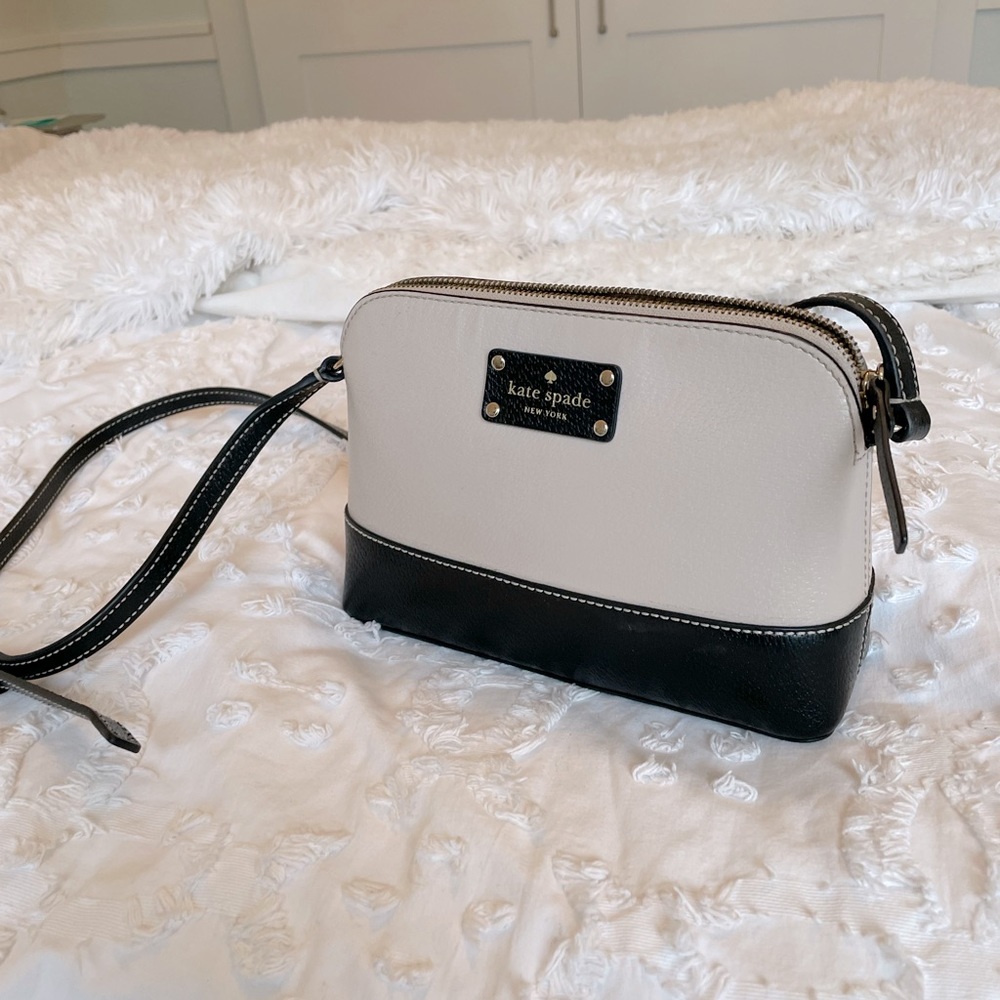 Black white Kate spade purse shoulder bag, leather grove street Millie